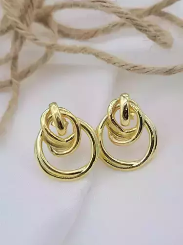 Knot Earing 1