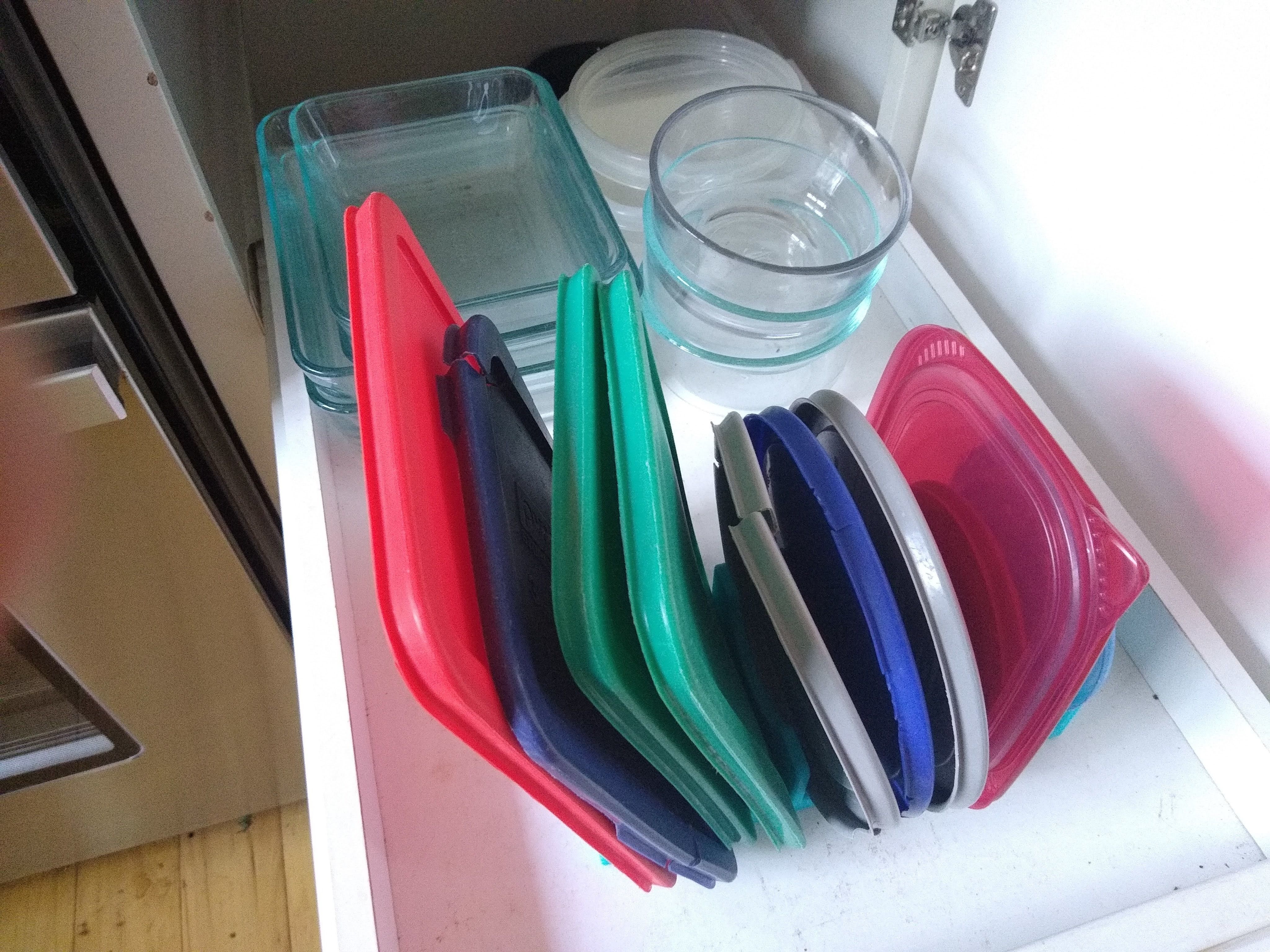 Tupperware Lid Holder 3D print model_1
