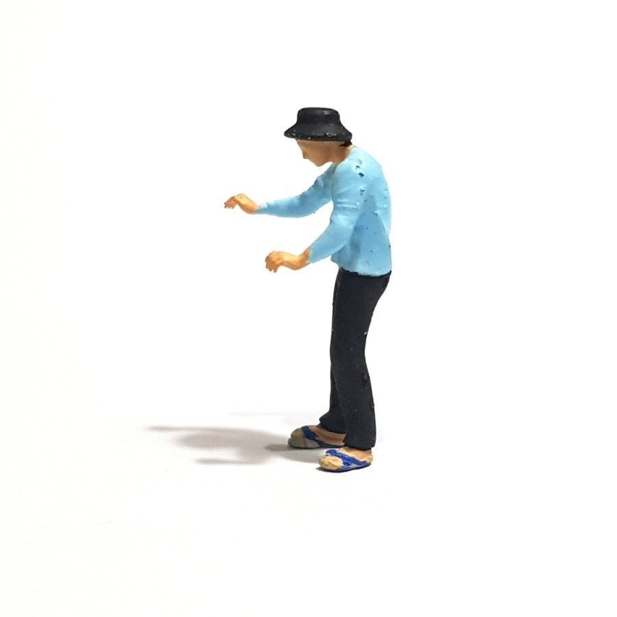 Figure Mamang Es Goyang in 1-64 Scale 3D print model_7