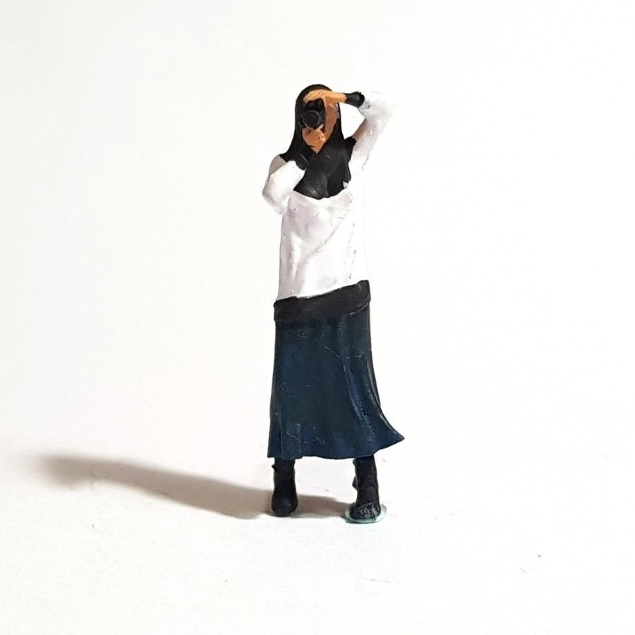 Figure Zainab Camera Standing in 1-64 Scale 3D print model_1