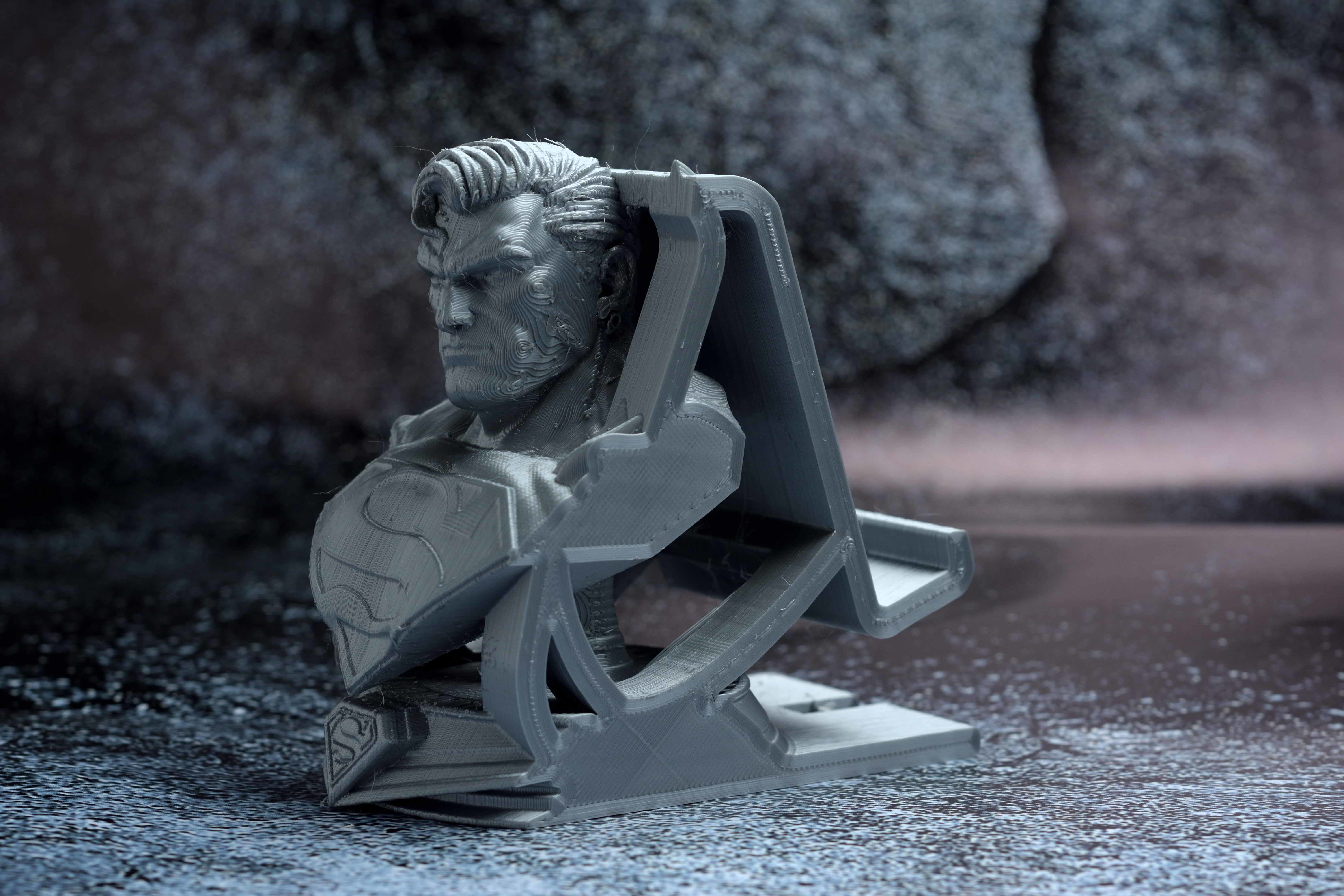 Superman cell phone or tablet holder 3D print model_3