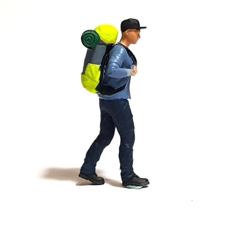 Figure Hardian Camping Walking 1-64 Scale 3D print model_1