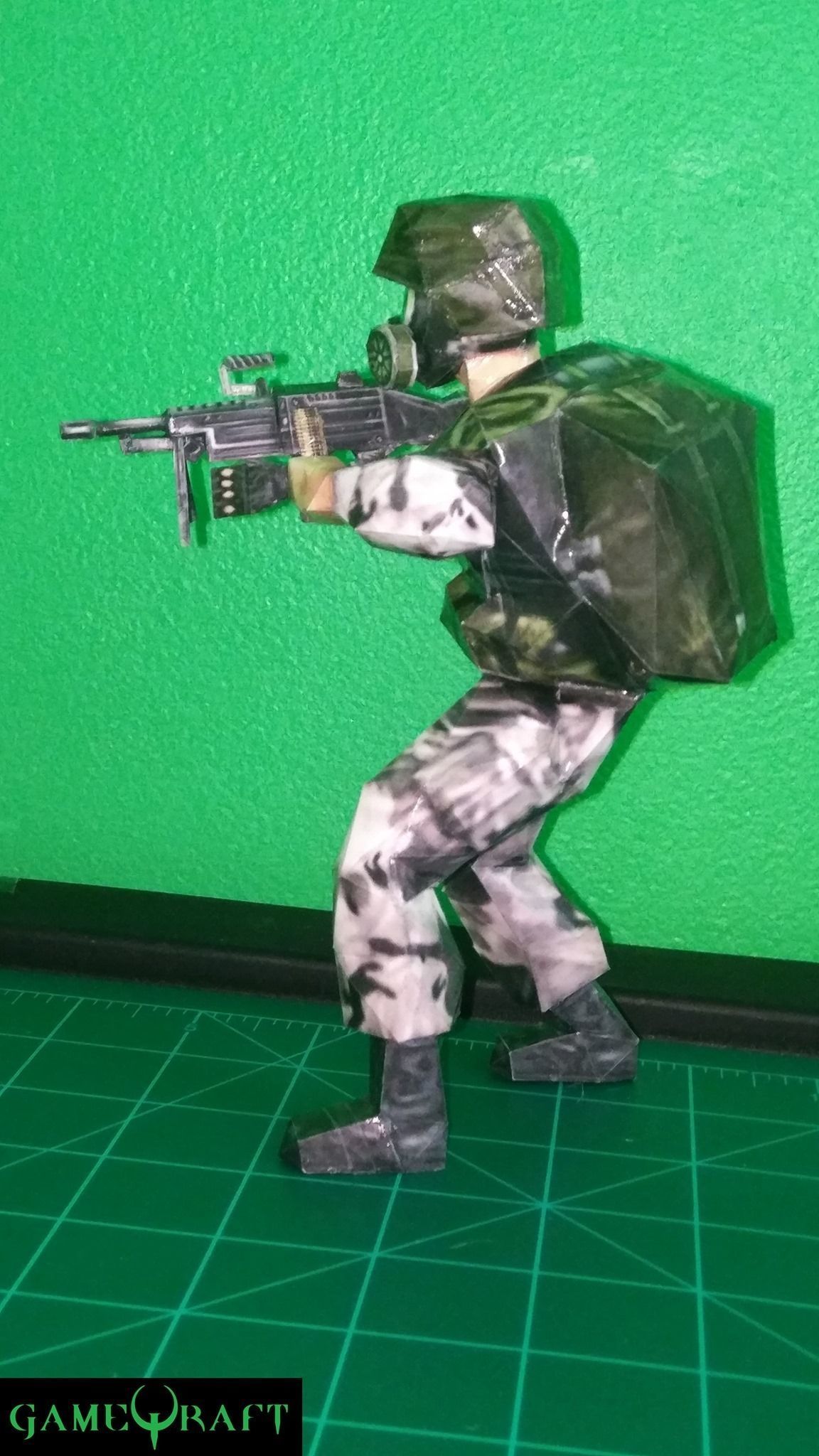 ADRIAN SHEPHARD HALF-LIFE OPPOSING FORCE - PAPERCRAFT TEMPLATE 3D print model_3