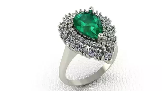 Pear shape Emerald Ring with Princess cut and Round diamonds