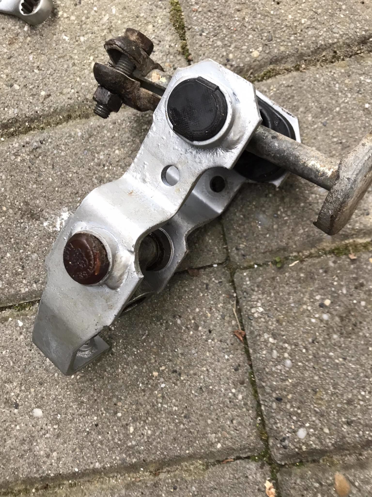 TRANSMISSION BUSHINGS FOR VOLKSWAGEN PASSAT B2 3D print model_8