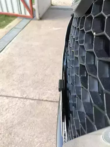 Audi RS Grill holder