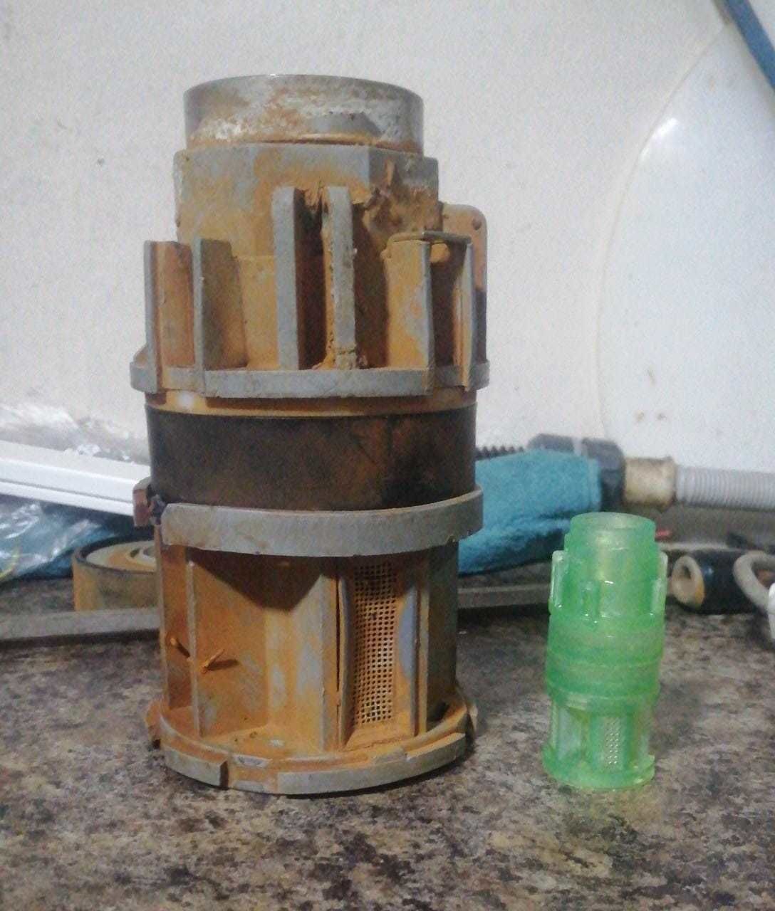 Borehole Pump Full size and 25persent scale size Working 3D print model_4