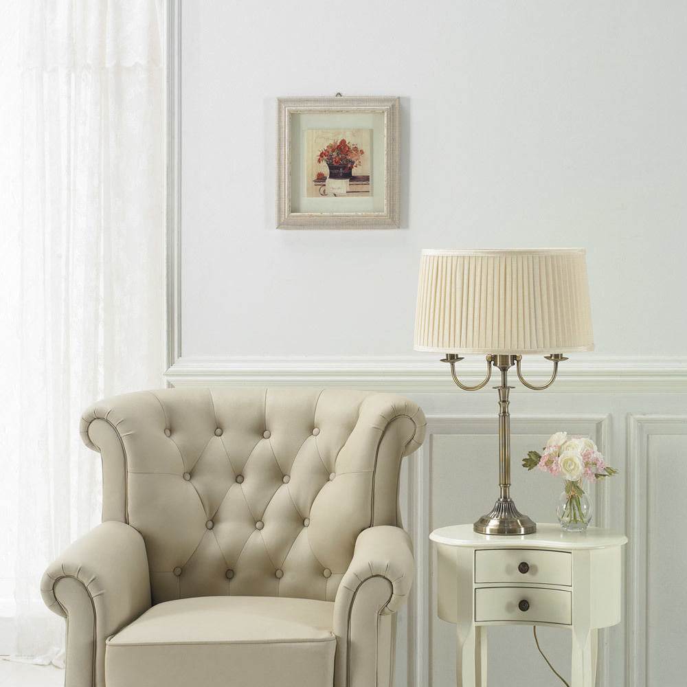 Baroness Bronze Table Stand 3D model_1