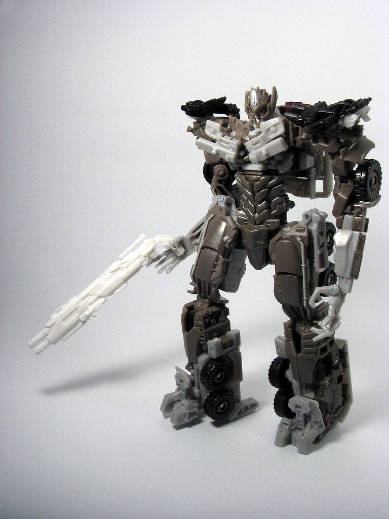 Feuer Frei scatter blaster for DOTM voyager Megatron 3D print model_3