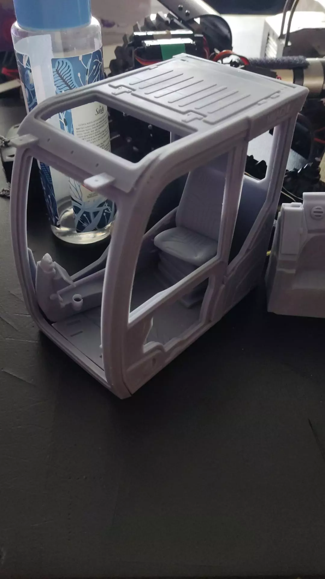 rc hitachi excavator 3d print cabin model 3D print model_0