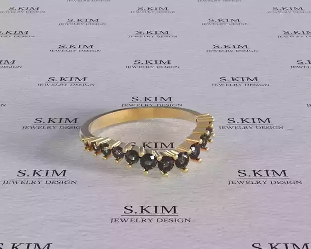 Ring row with diamonds