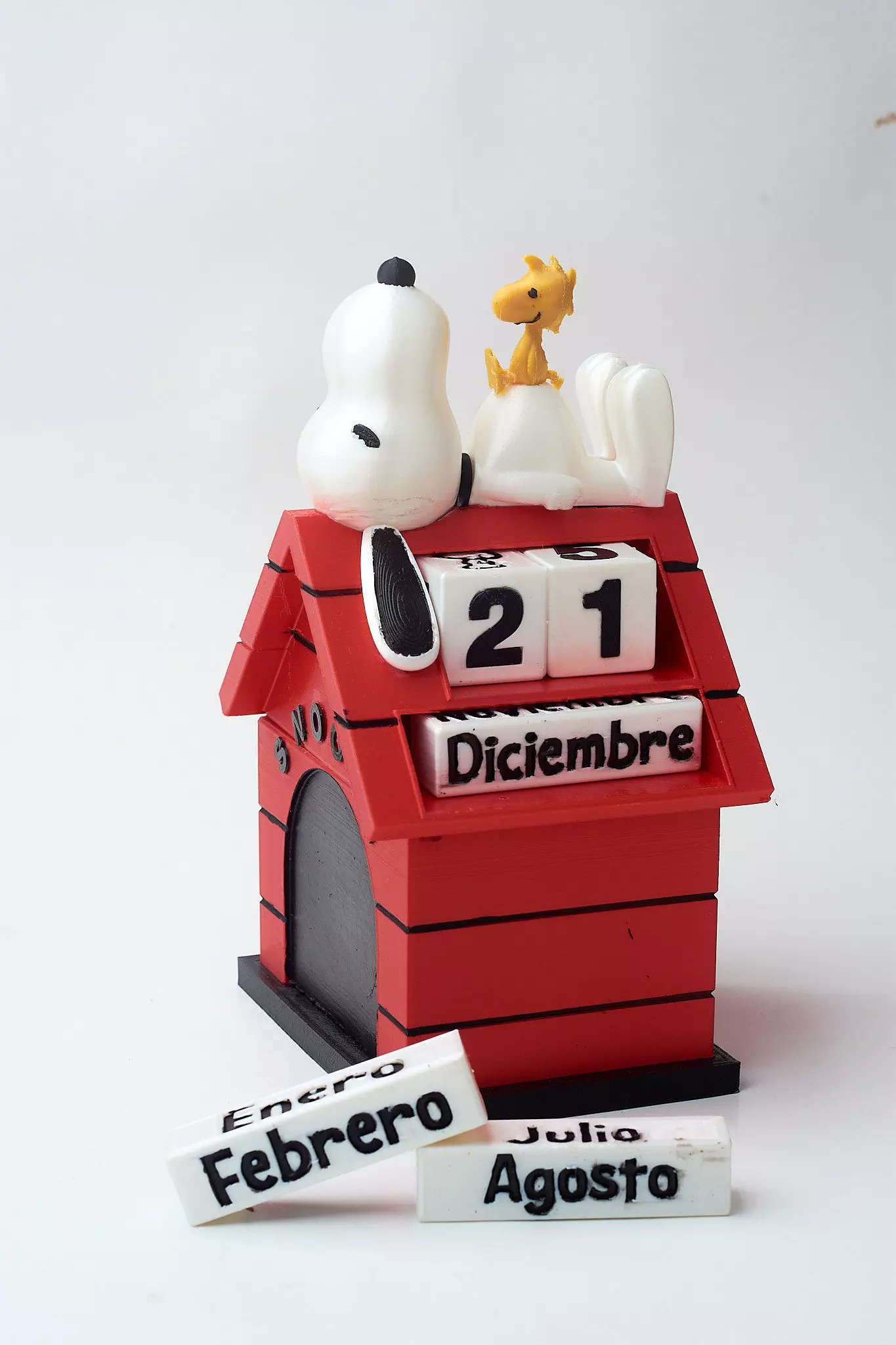 Snoopy and Woodstock Perpetual Desk Calendar 3D print model_0