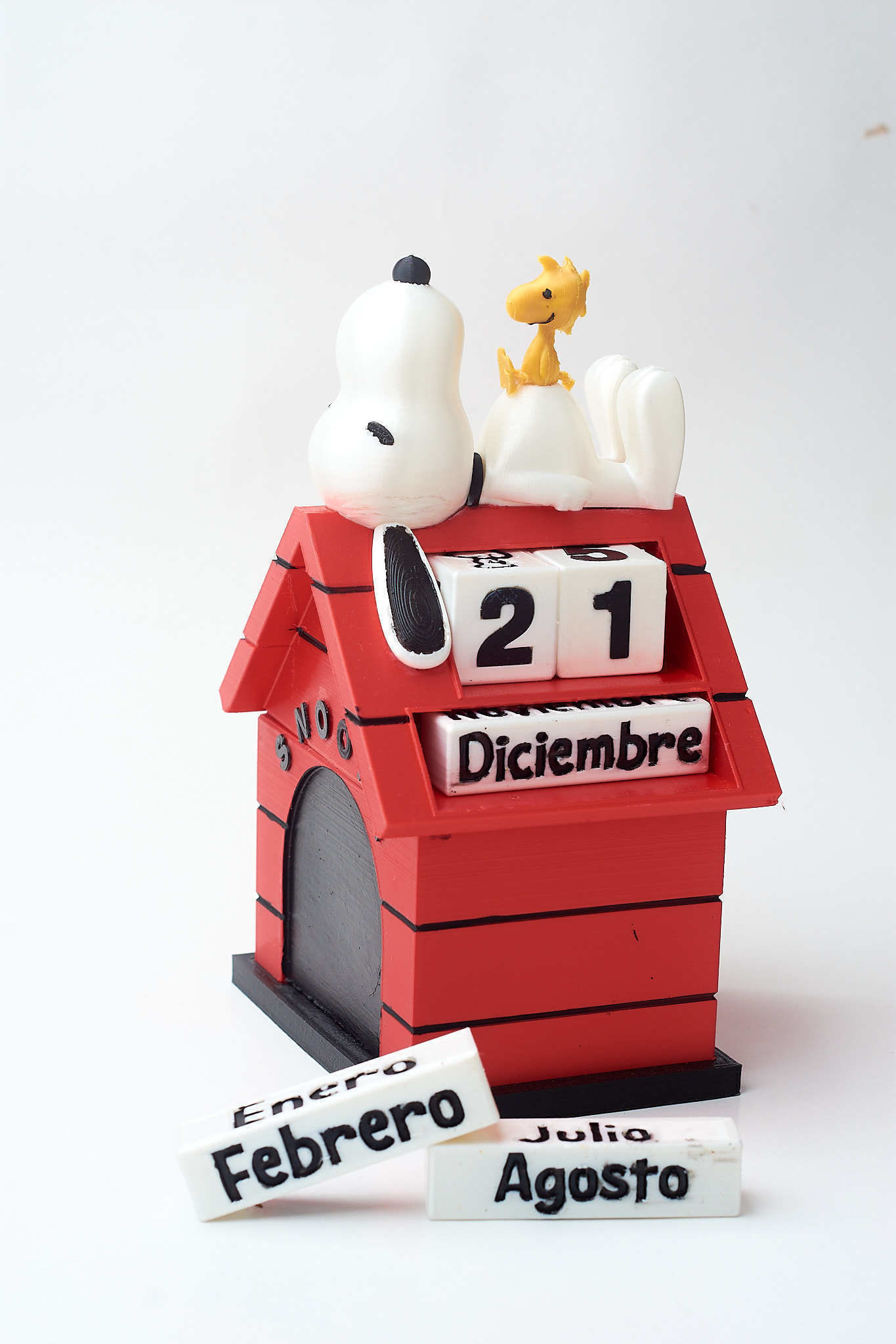 Snoopy and Woodstock Perpetual Desk Calendar 3D print model_4