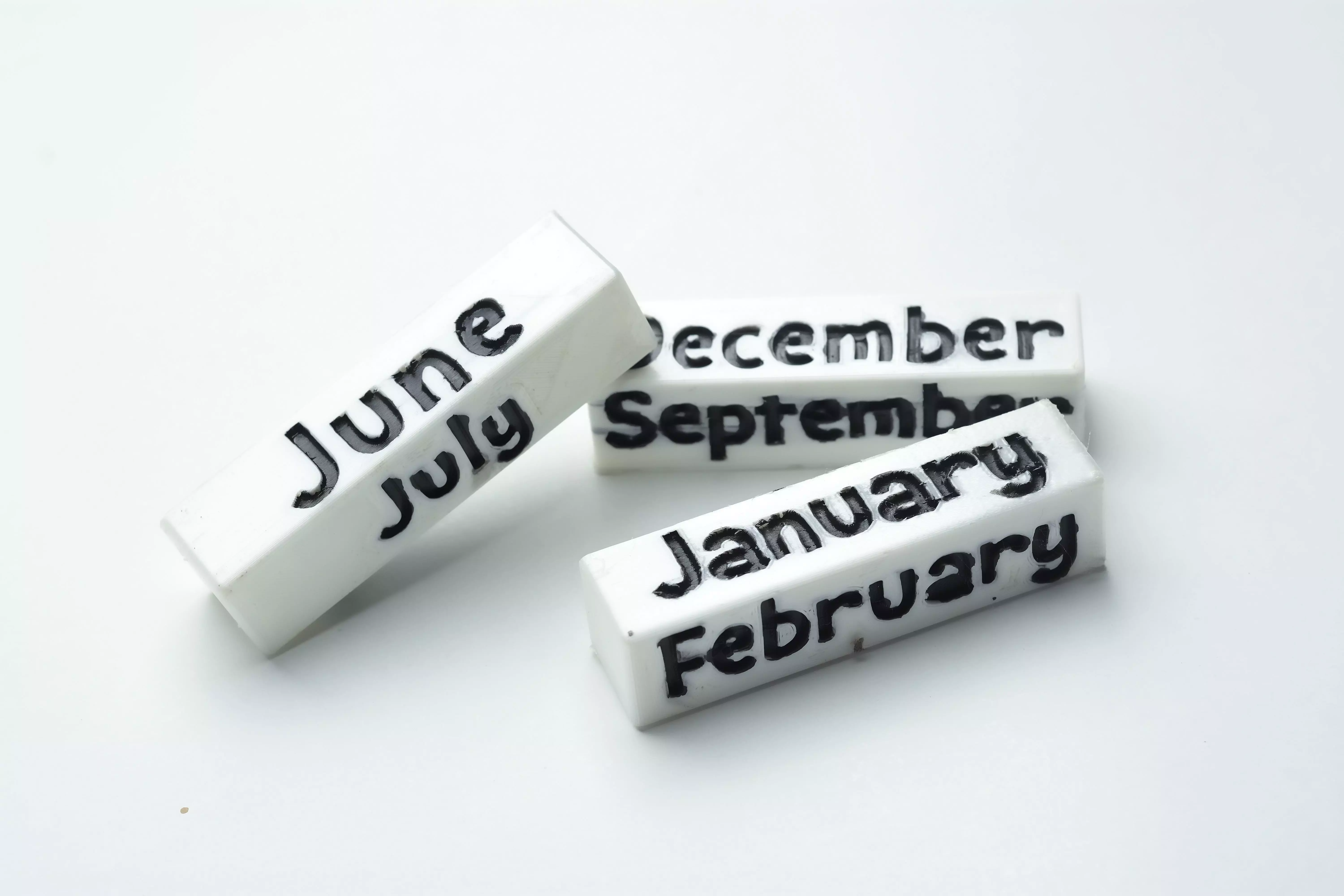 Accessory for Snoopy calendar house Cubes months in English 3D print model_0