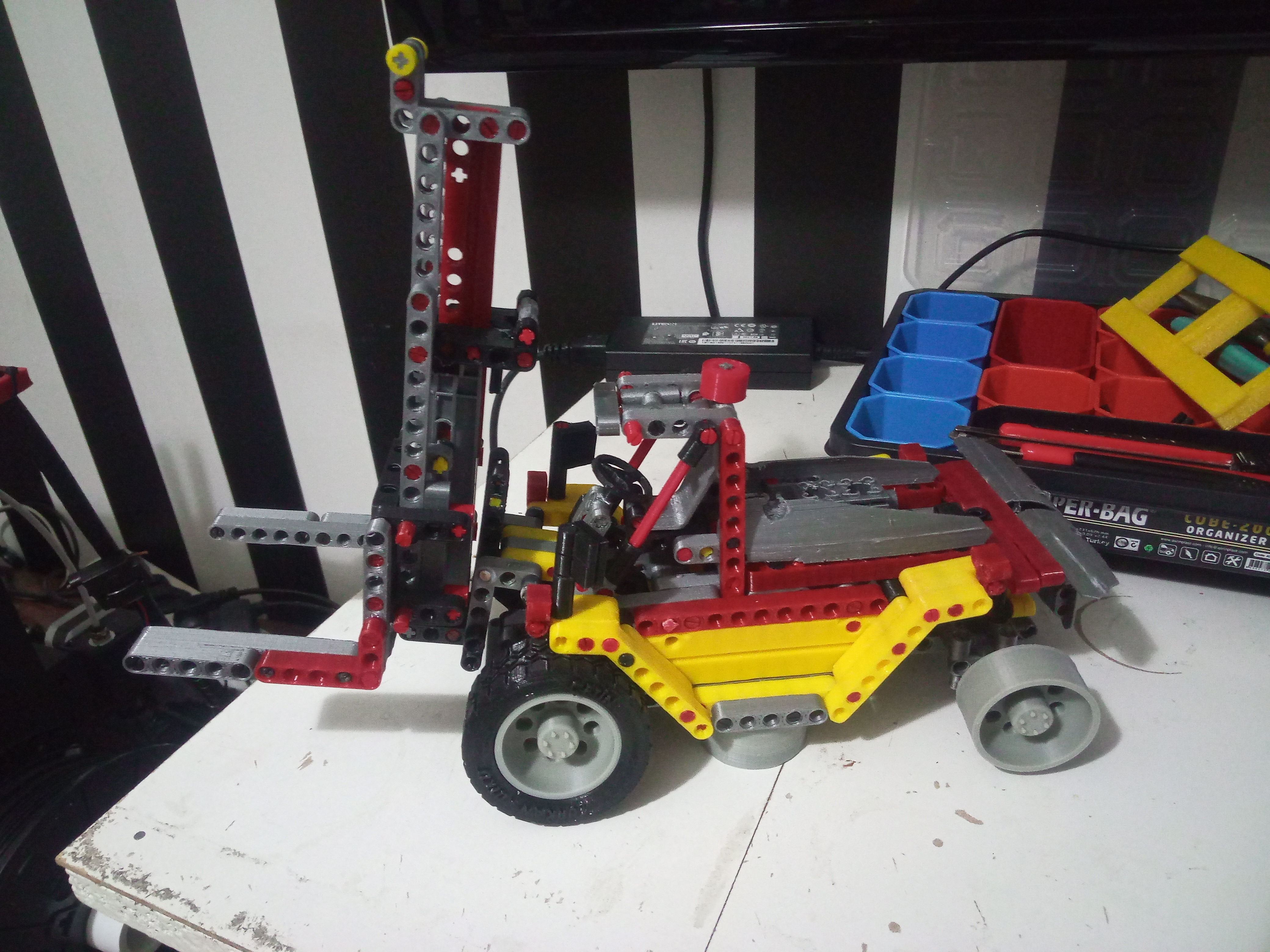 forklift  Free 3D print model_1