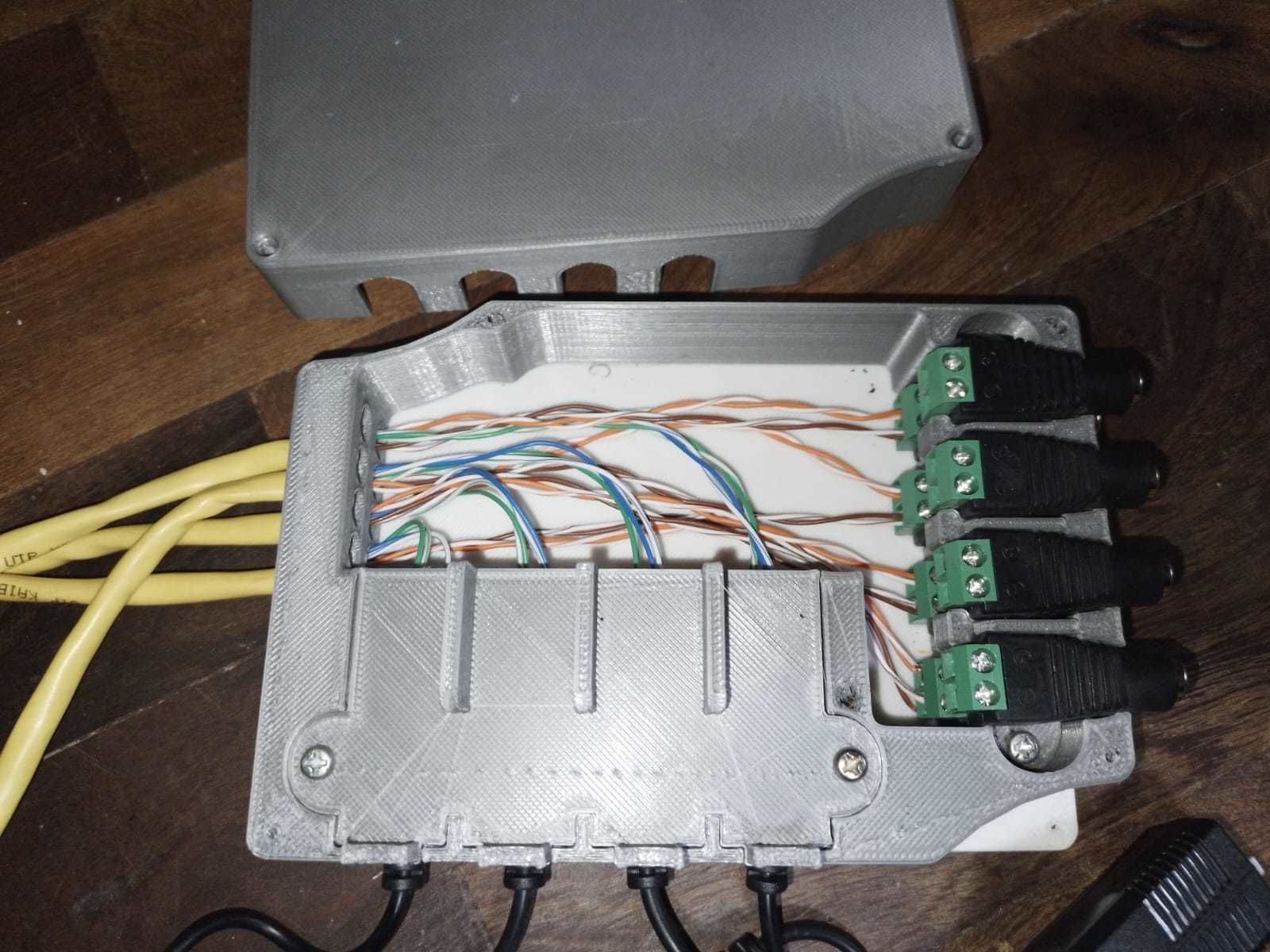 CCTV CONNECTION BOX DVR 8C 3D print model_7