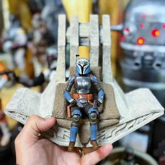 Bo-Katans Throne small 1-12 scale 3D print model_21