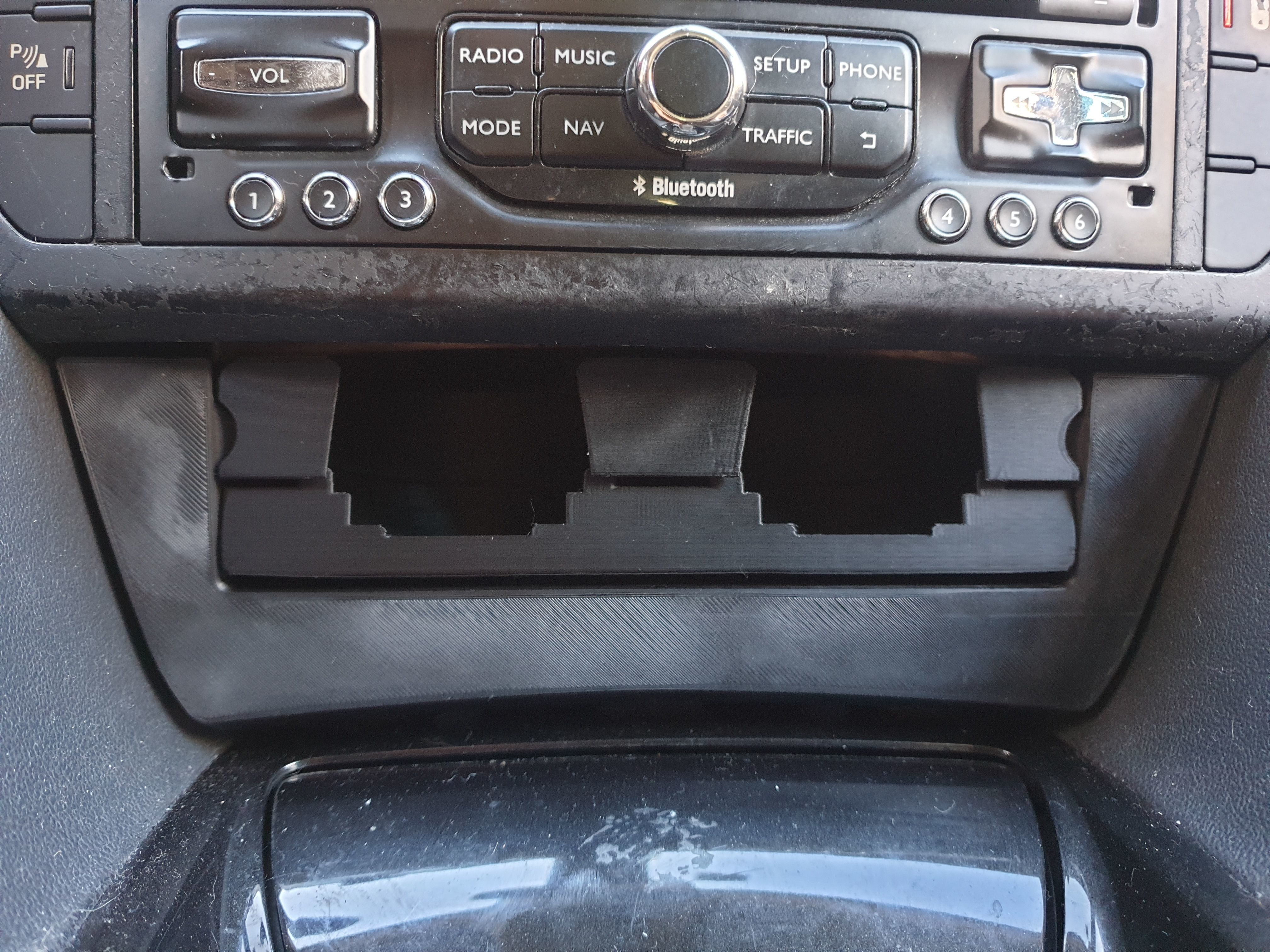 Retractable Cupholder Citroen C5 X7 2008-2017  3D print model_4