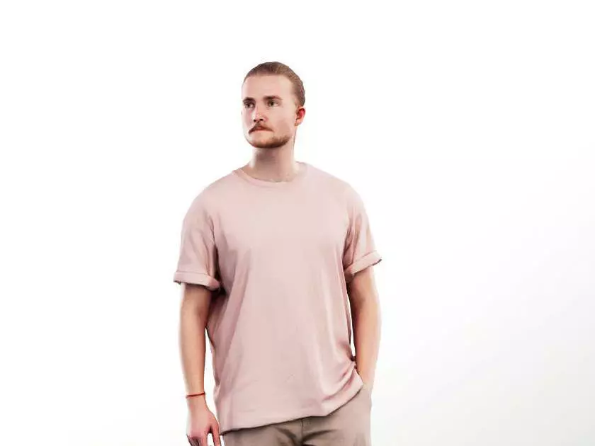 Jorge 12798 -  Casual Standing Young Man Low-poly 3D model_0