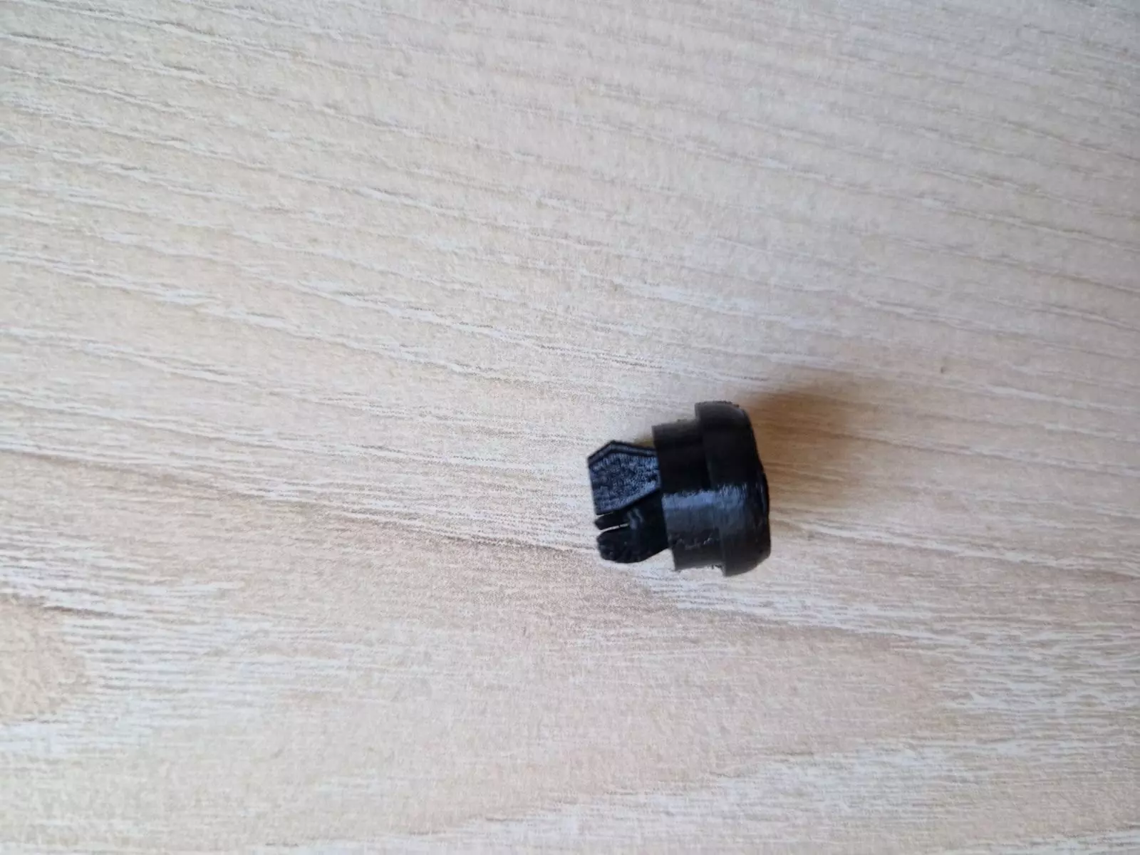 Clip for fastening the rear luggage rack Nissan Qashqai 3D print model_0