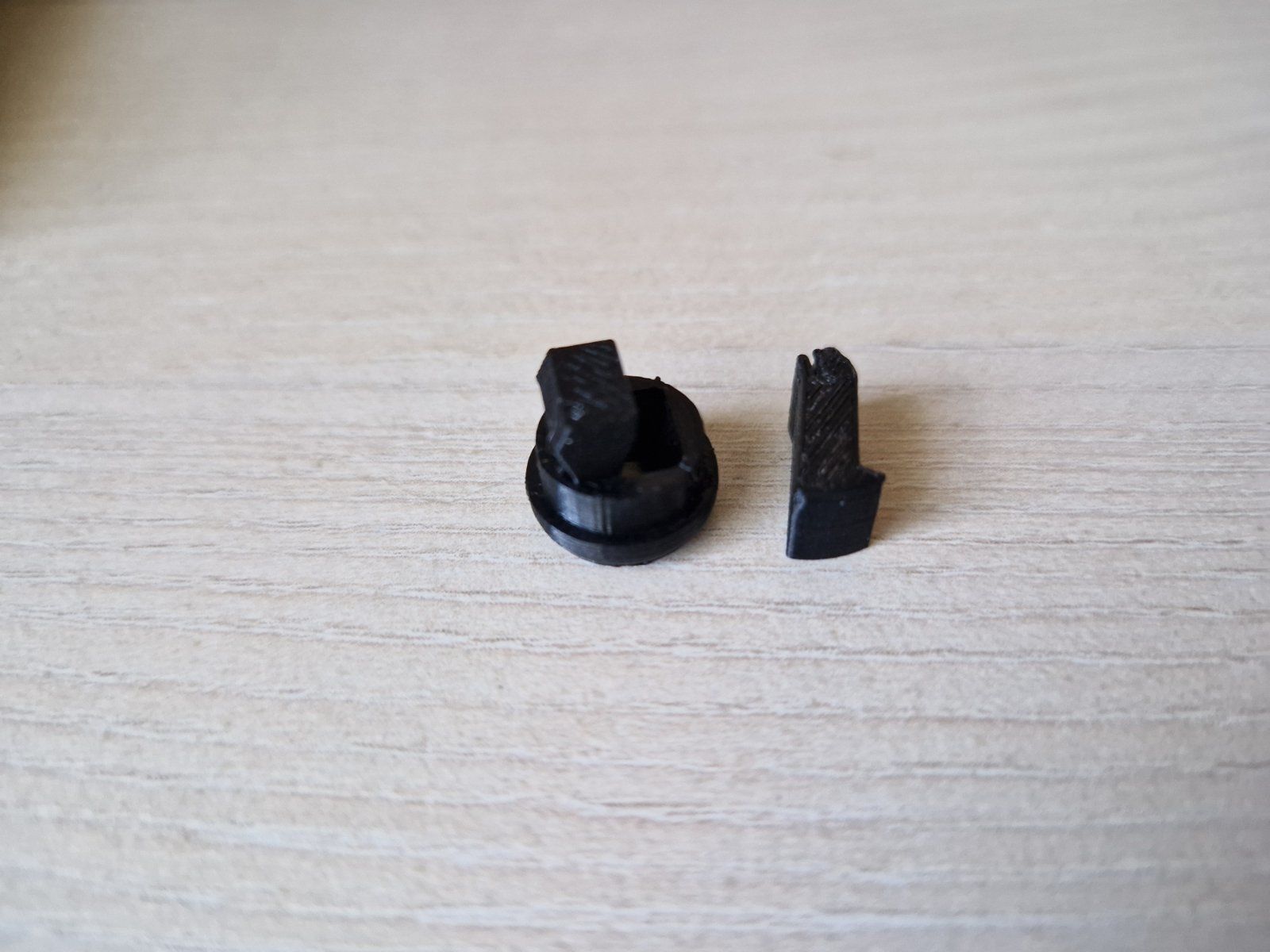 Clip for fastening the rear luggage rack Nissan Qashqai 3D print model_3