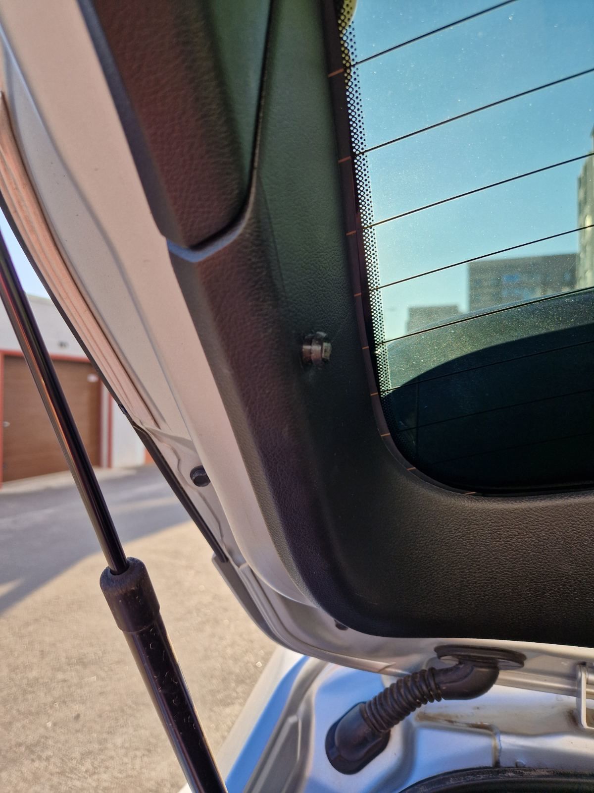 Clip for fastening the rear luggage rack Nissan Qashqai 3D print model_8