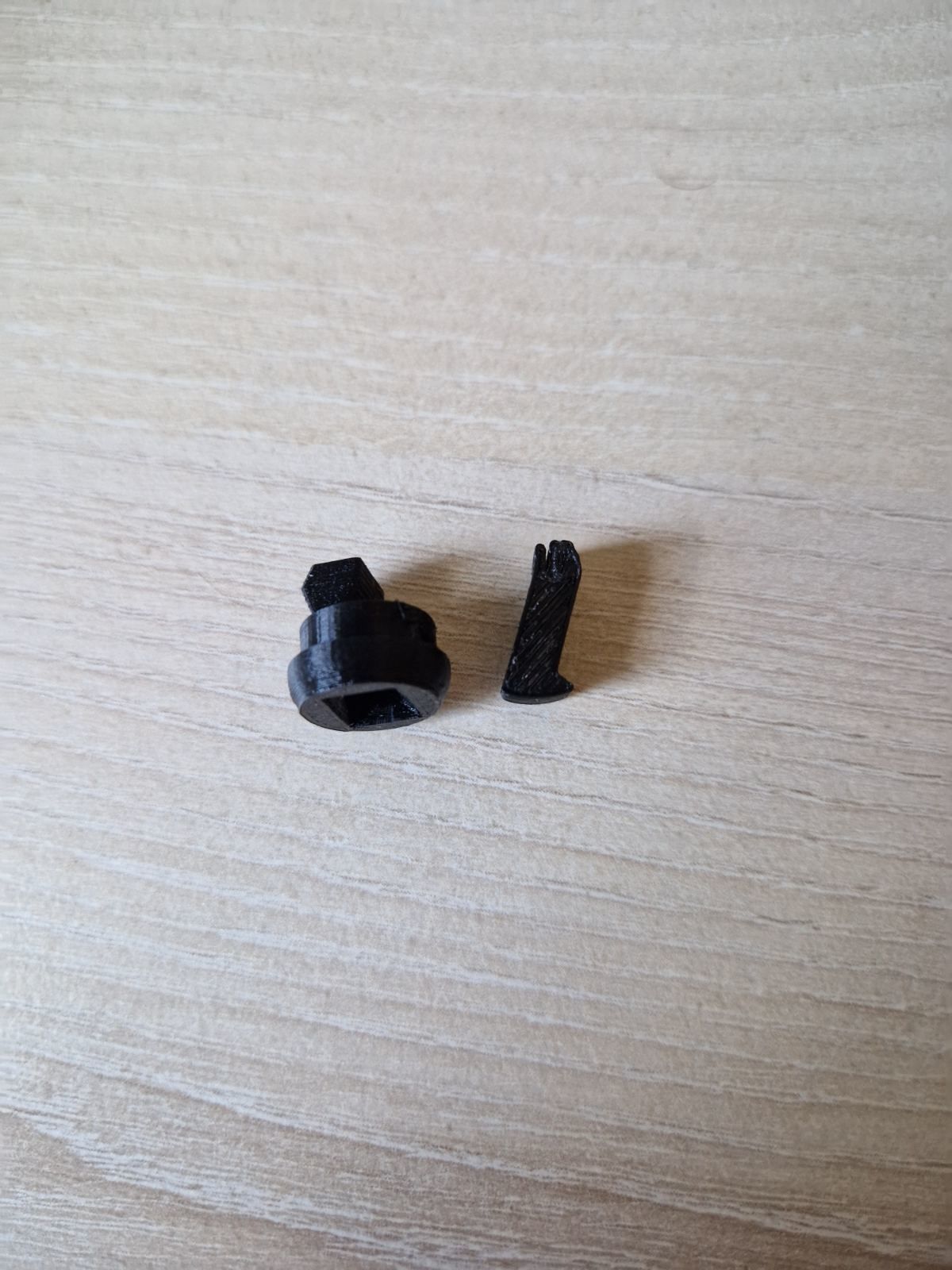 Clip for fastening the rear luggage rack Nissan Qashqai 3D print model_4