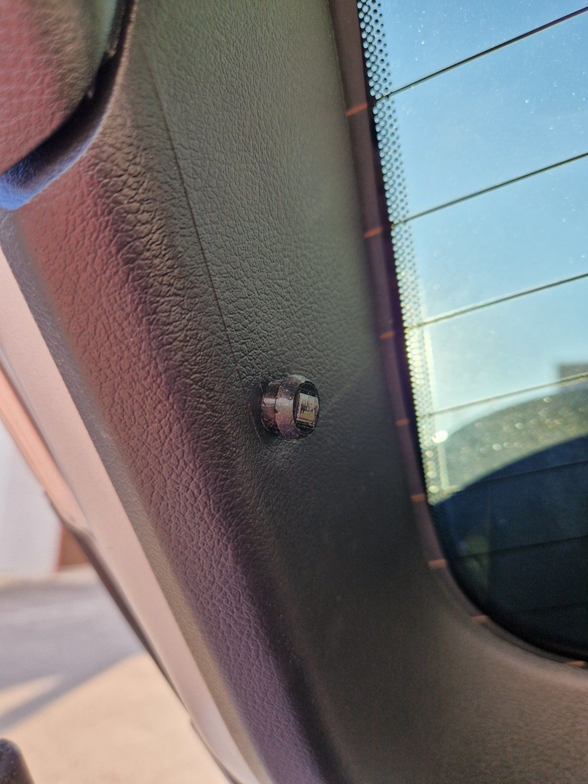 Clip for fastening the rear luggage rack Nissan Qashqai 3D print model_9