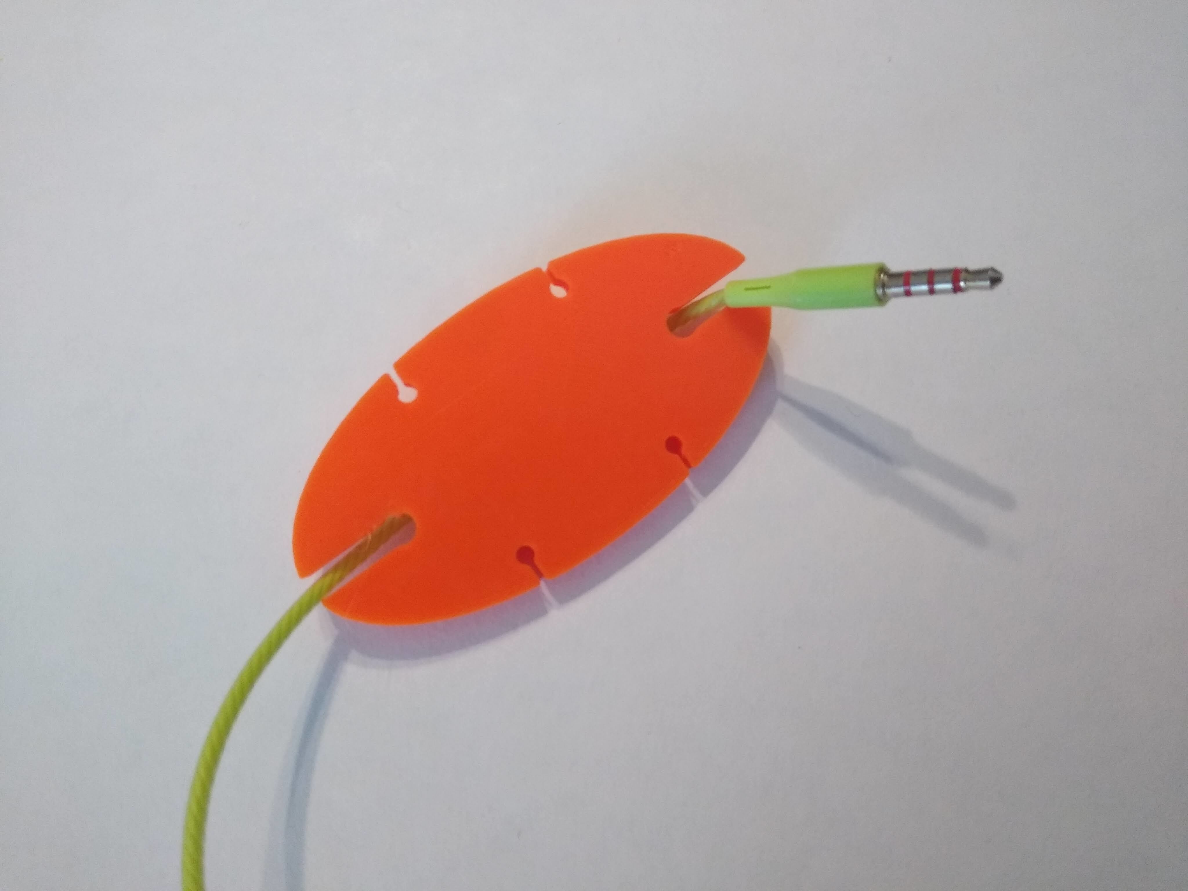 Wired Earbud Holder Free 3D print model_4