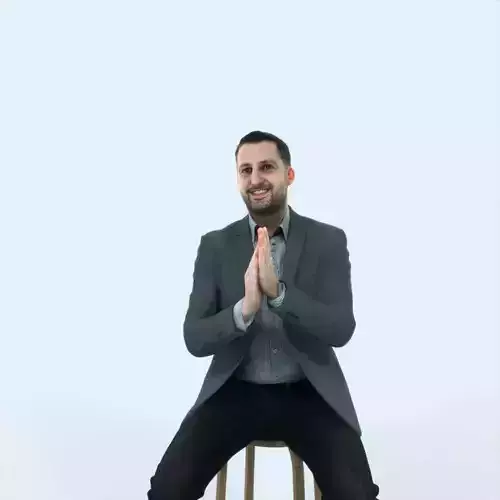 Portrait 08J Clapping Sitting Casual Man