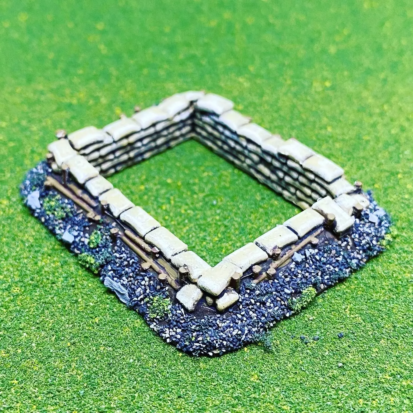 Small Sandbagged Bunker Style 1   15mm Scale 3D print model_0