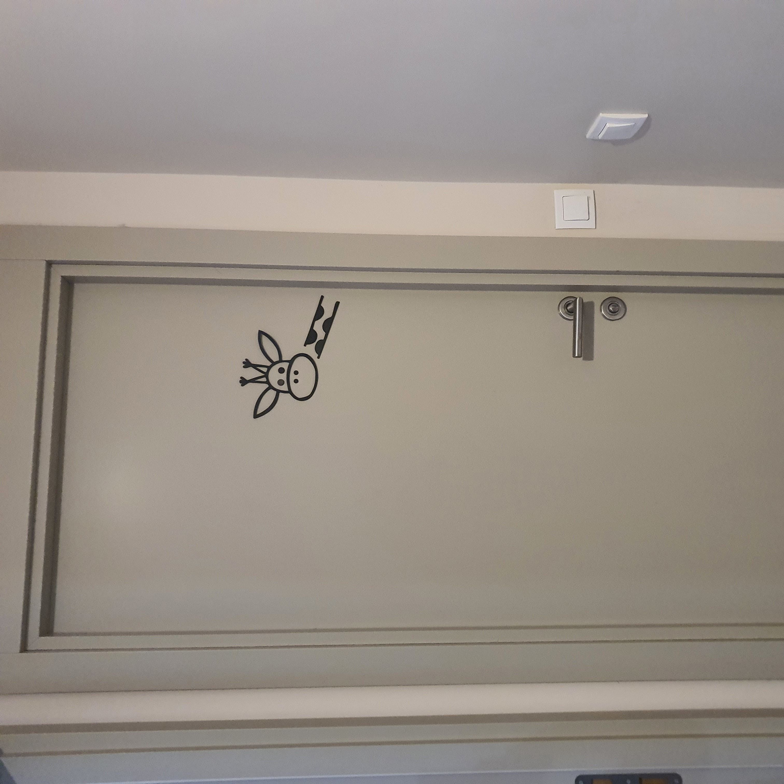 Giraffe Wall Decor Free 3D print model_1