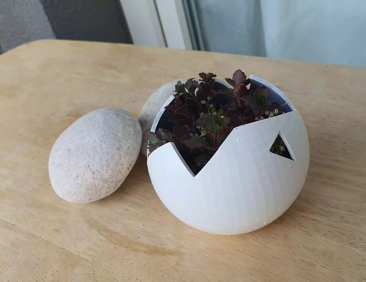 Broken Planter Free 3D print model