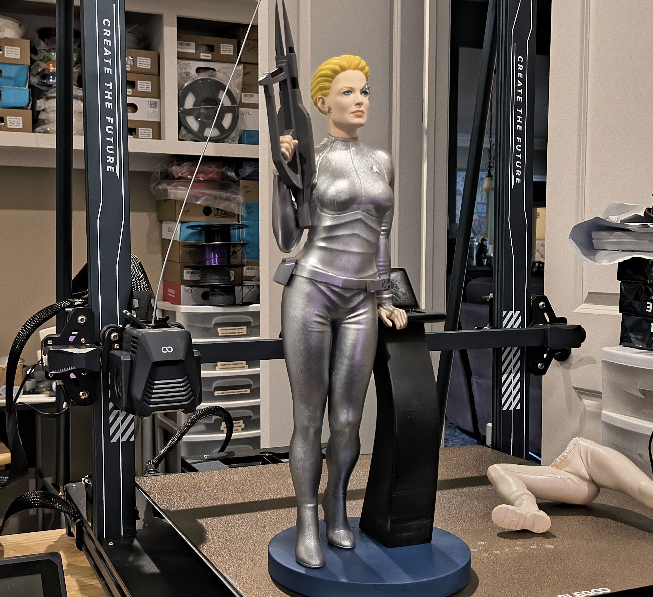 Model Nine Seven of Nine Star Trek Voyager 3D model 3D printable | CGTrader
