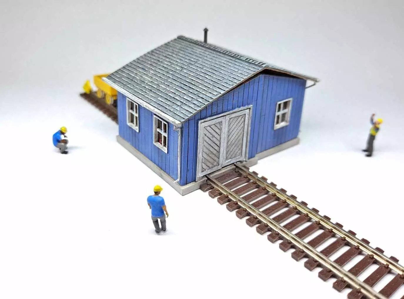 N Scale Speeder Shed with Internal Details 3D model_0