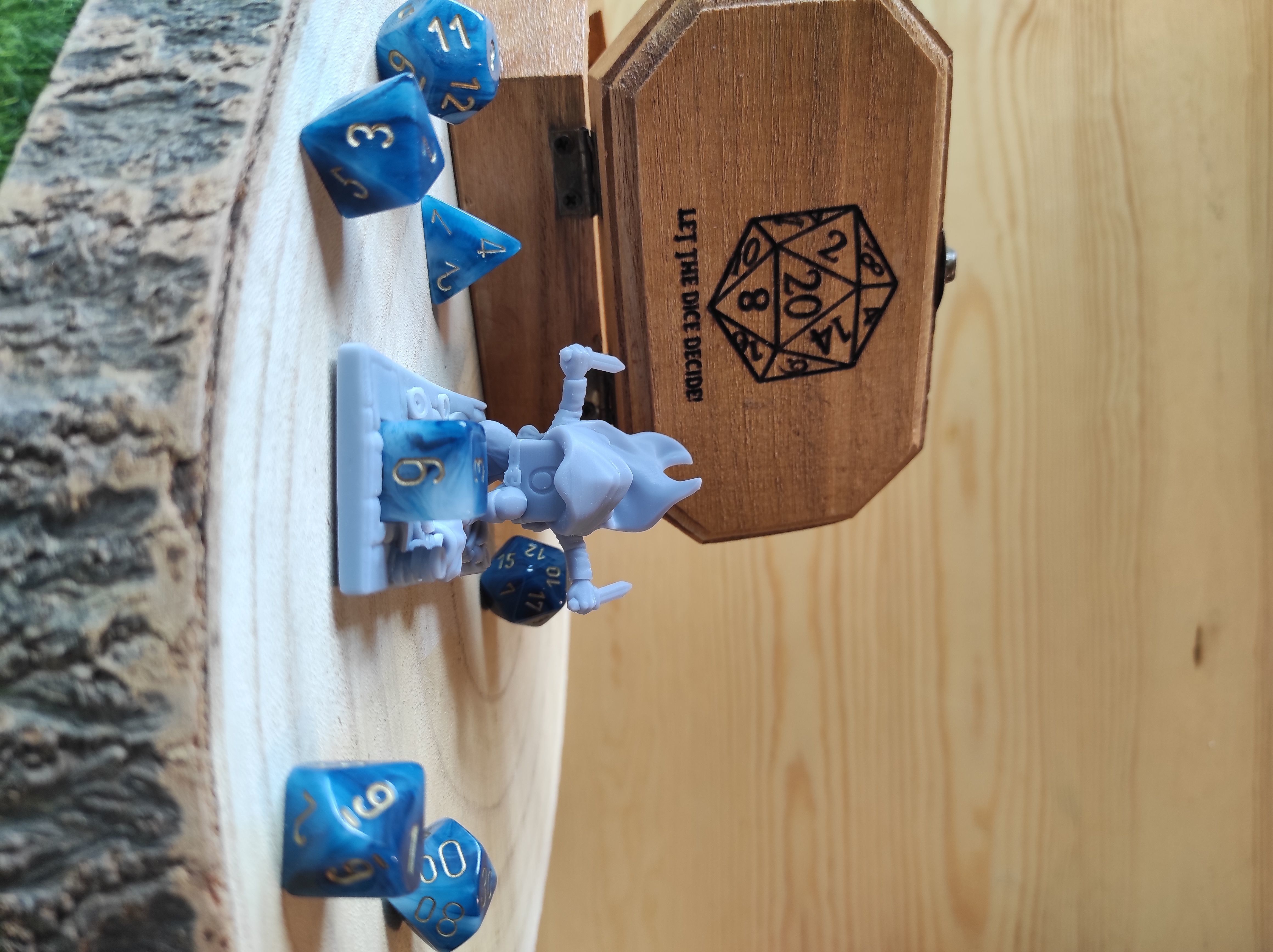 Dice Keepers - D6 Rogue miniature and polyhedral dice stand 3D print model_2