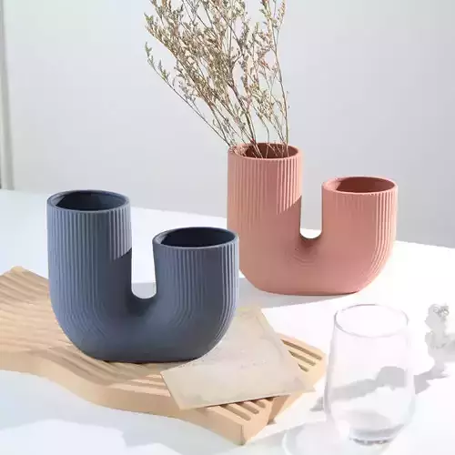 TUBE VASE