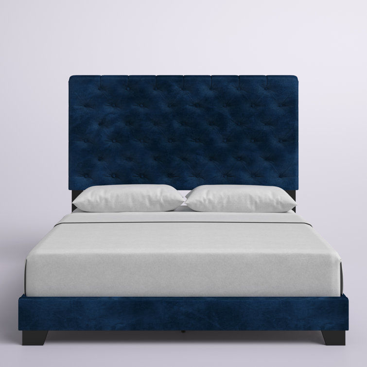 Circe Upholstered Bed 3D model_4