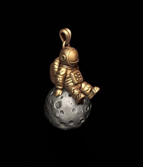 Astronaut moon pendant 3D print model_2