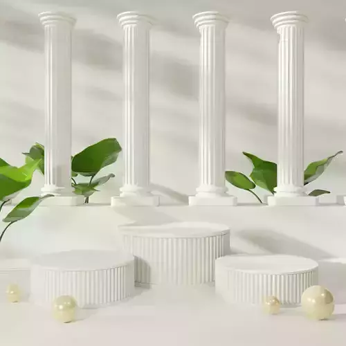 The model is a plain and elegant white Roman-style pallet