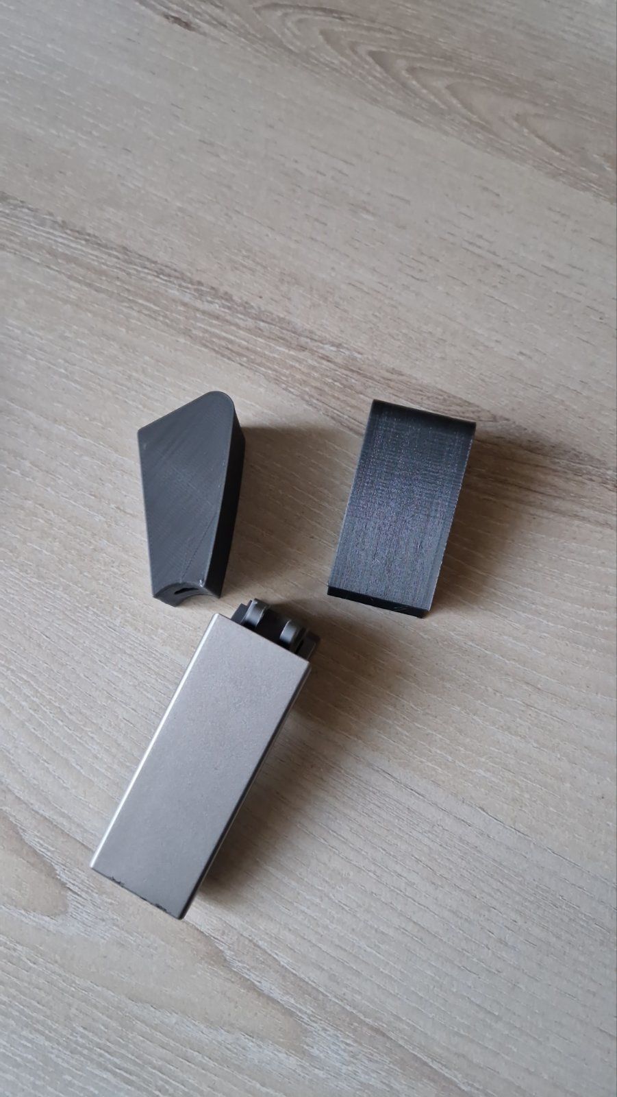 Liebherr refrigerator door handle mounting bracket 9590178 3D print model_4