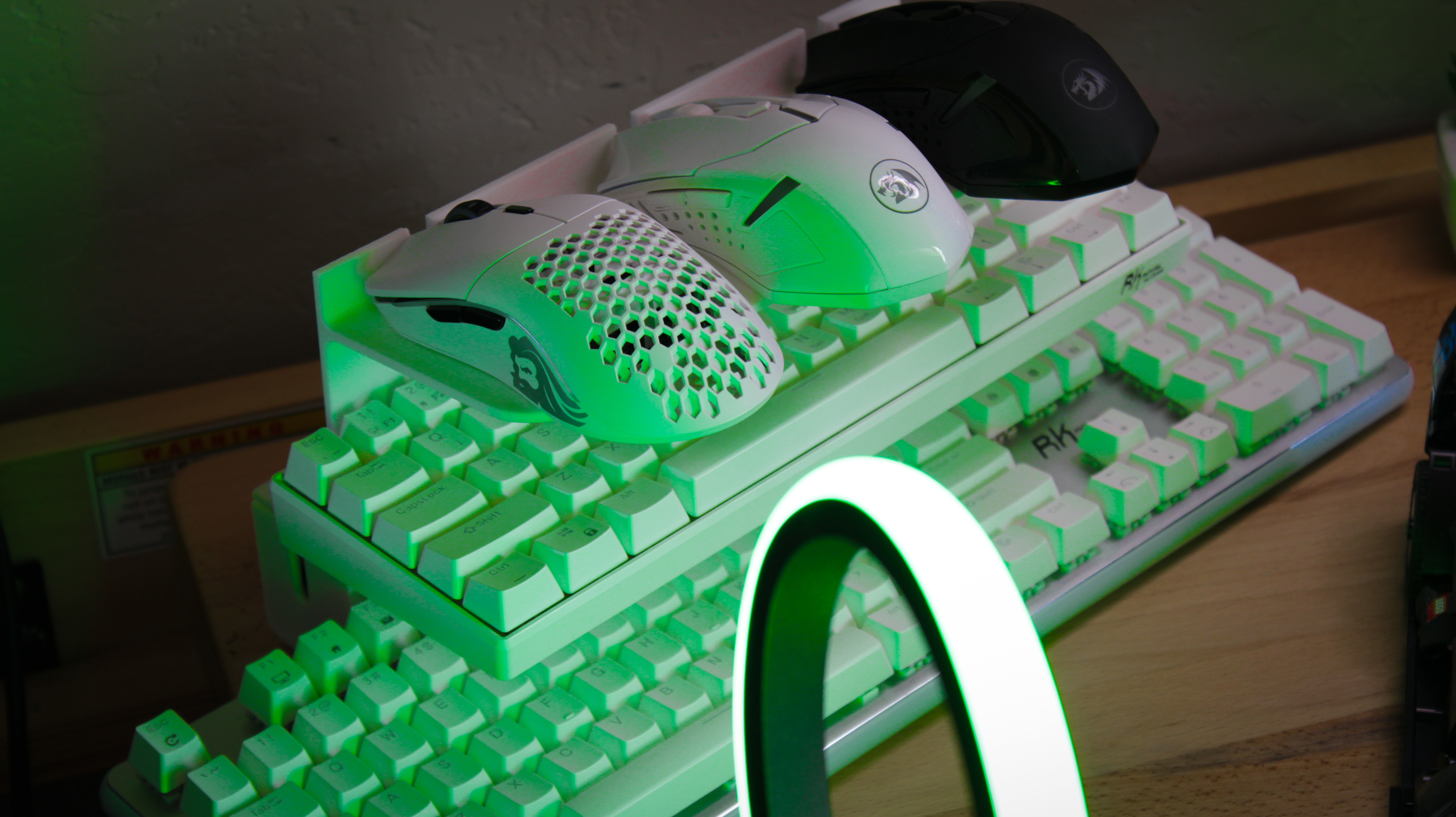Keyboard and Mouse Desk Stand 3D print model_2