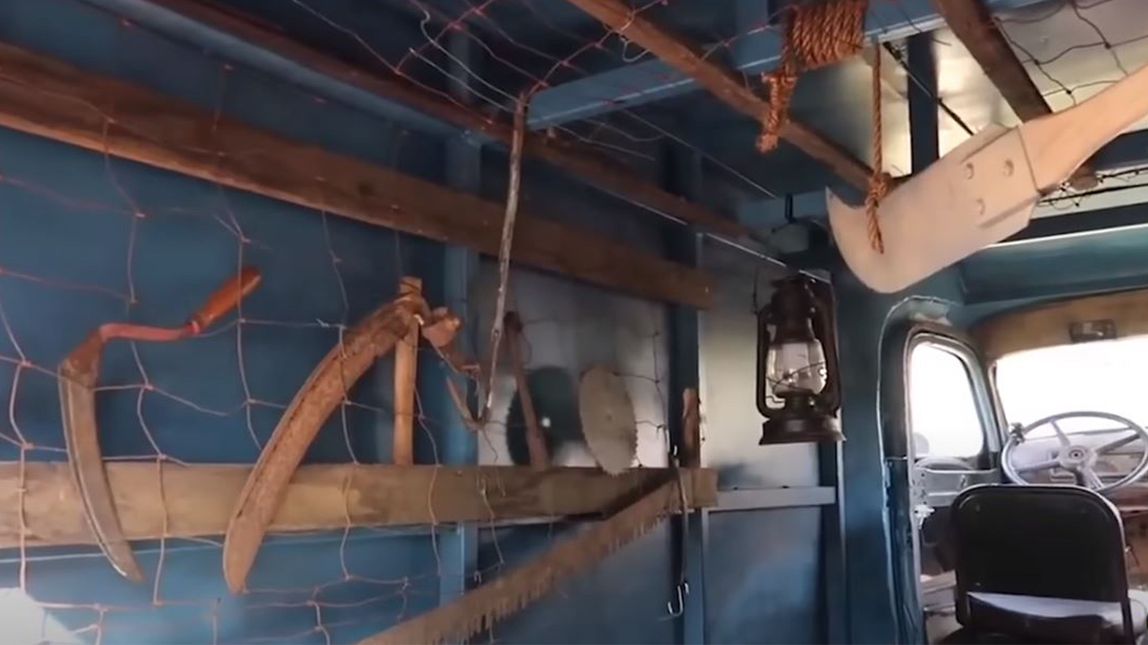 PrintablesSTL Sickle Scythe Old Farm Tool saw and machete Free 3D print model_1