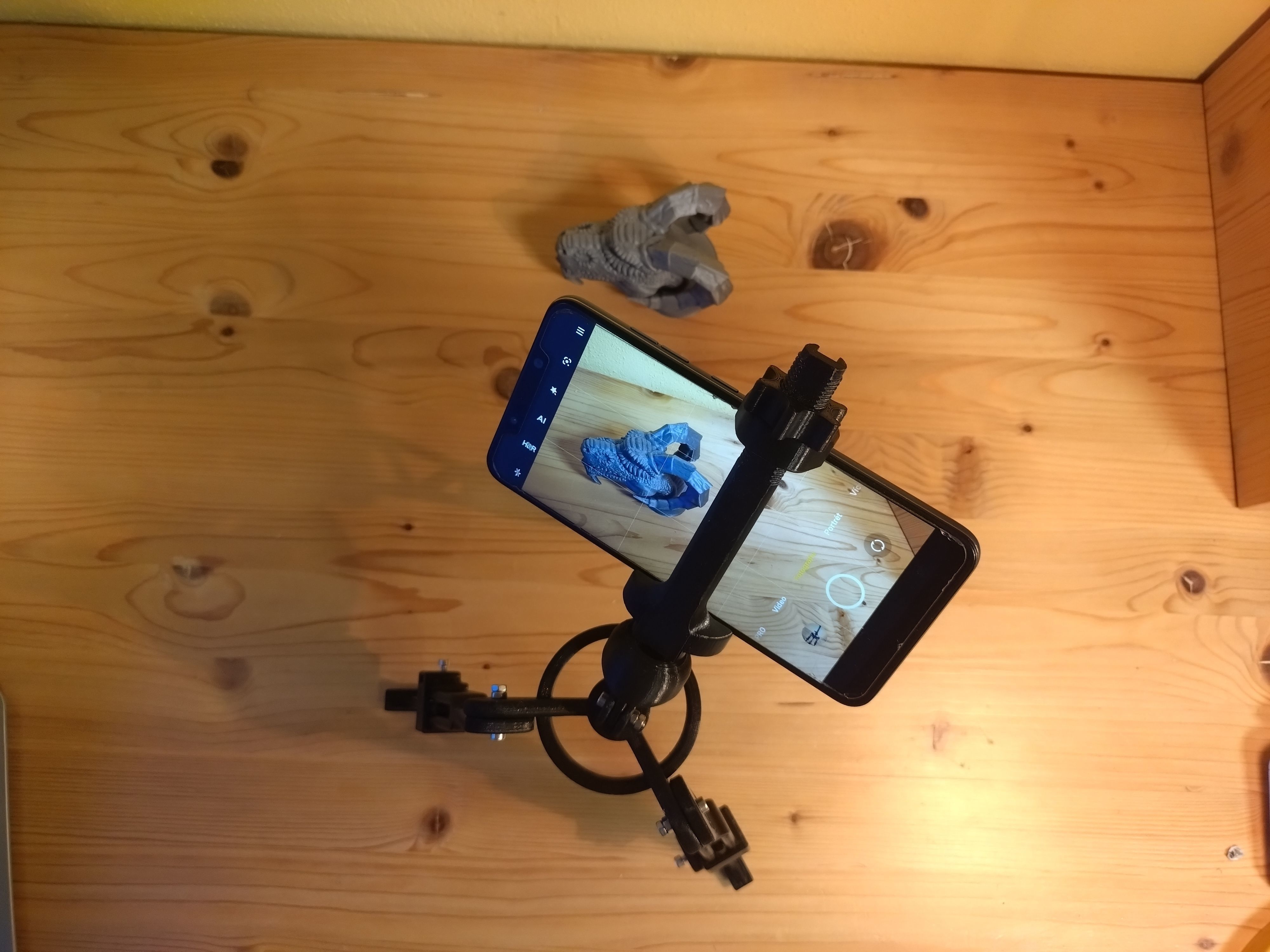 Phone tripod 3D print model_2