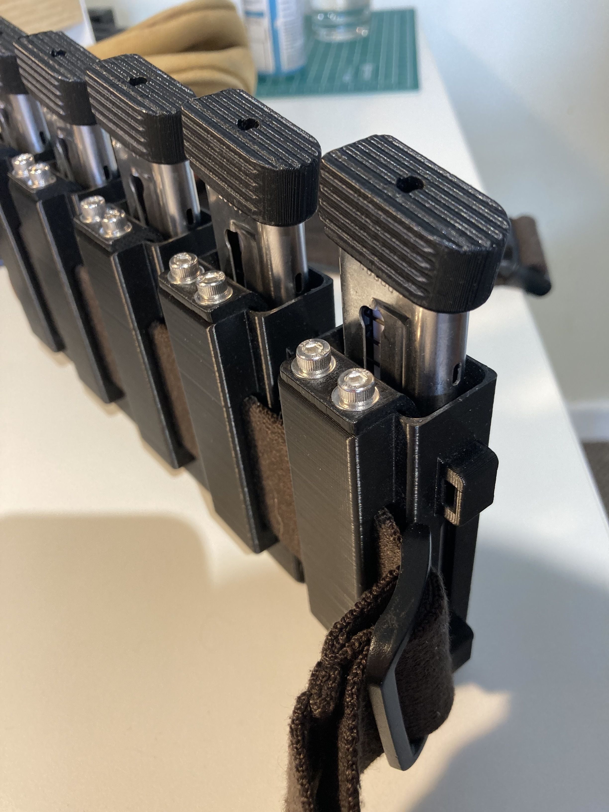 22lr Colt 1911 Magazine Holder 3D print model_1