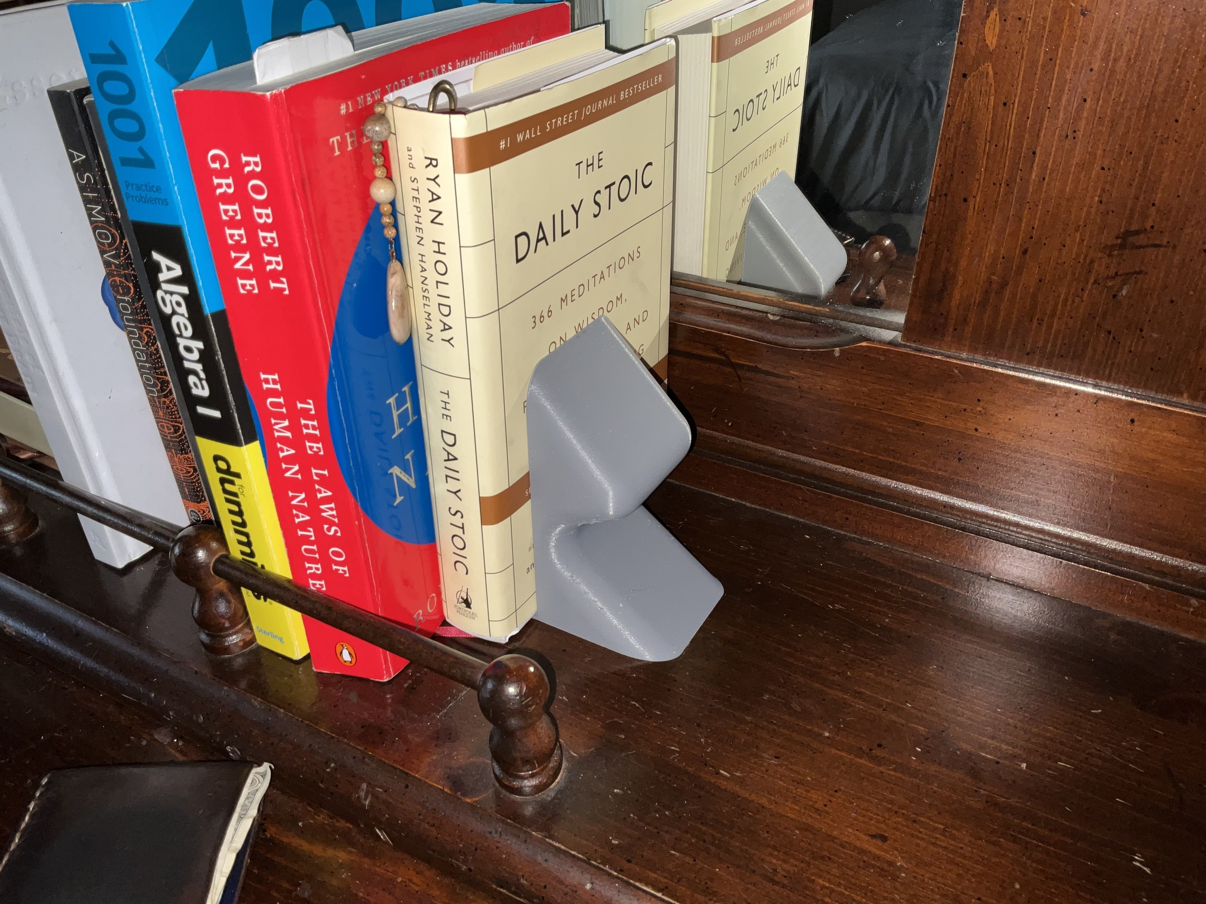 Book holder  Free 3D print model_3