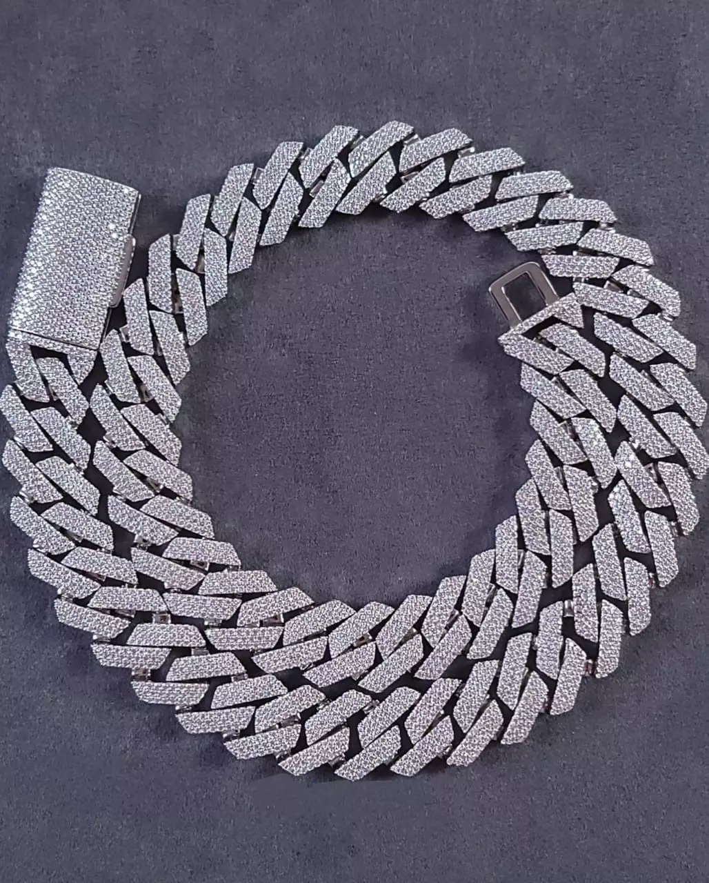 Cuabn Chain with lock 3D print model_0