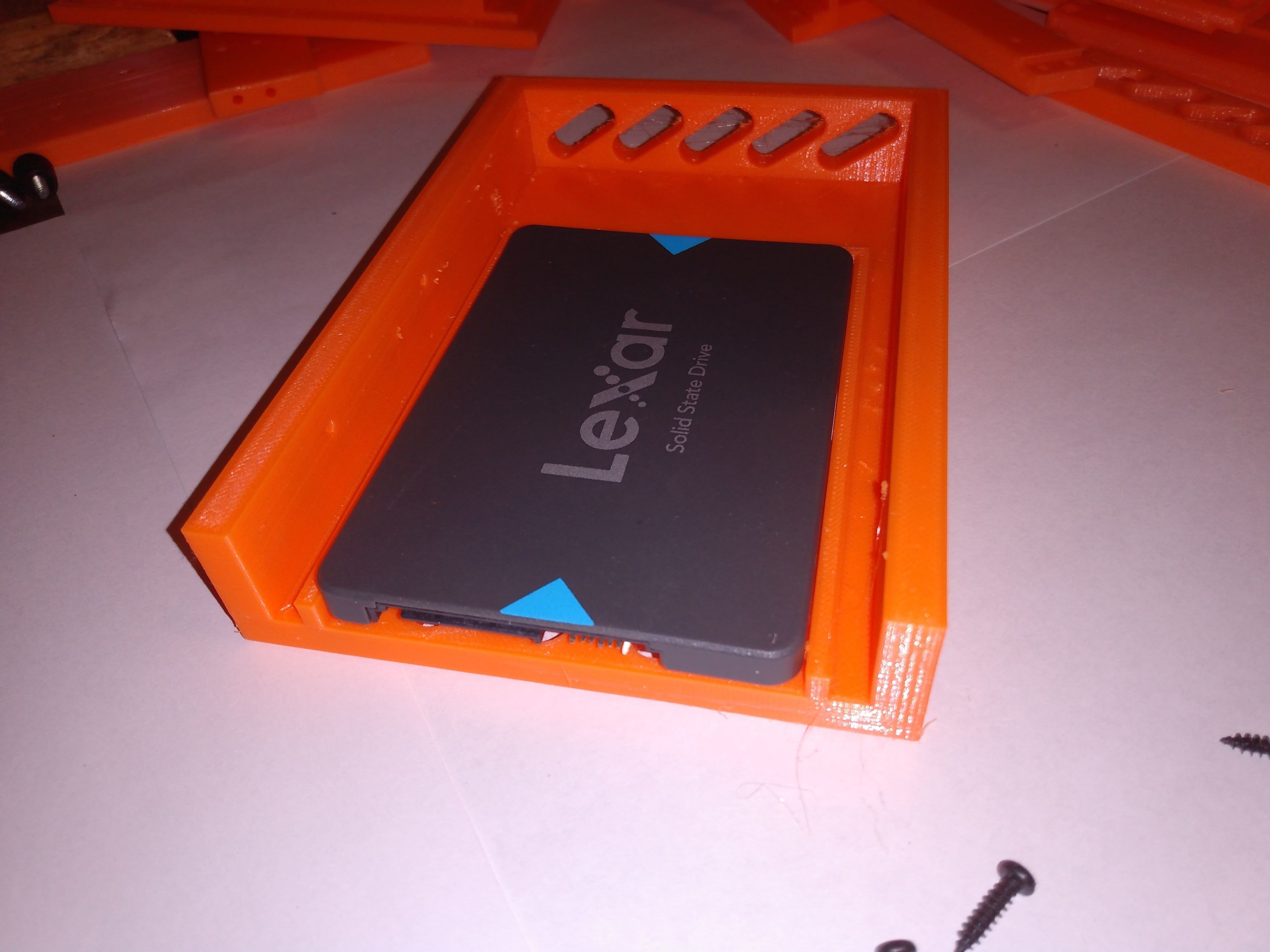 2 5 inch to 3 5 inch hard drive adapter caddy 3D print model_1