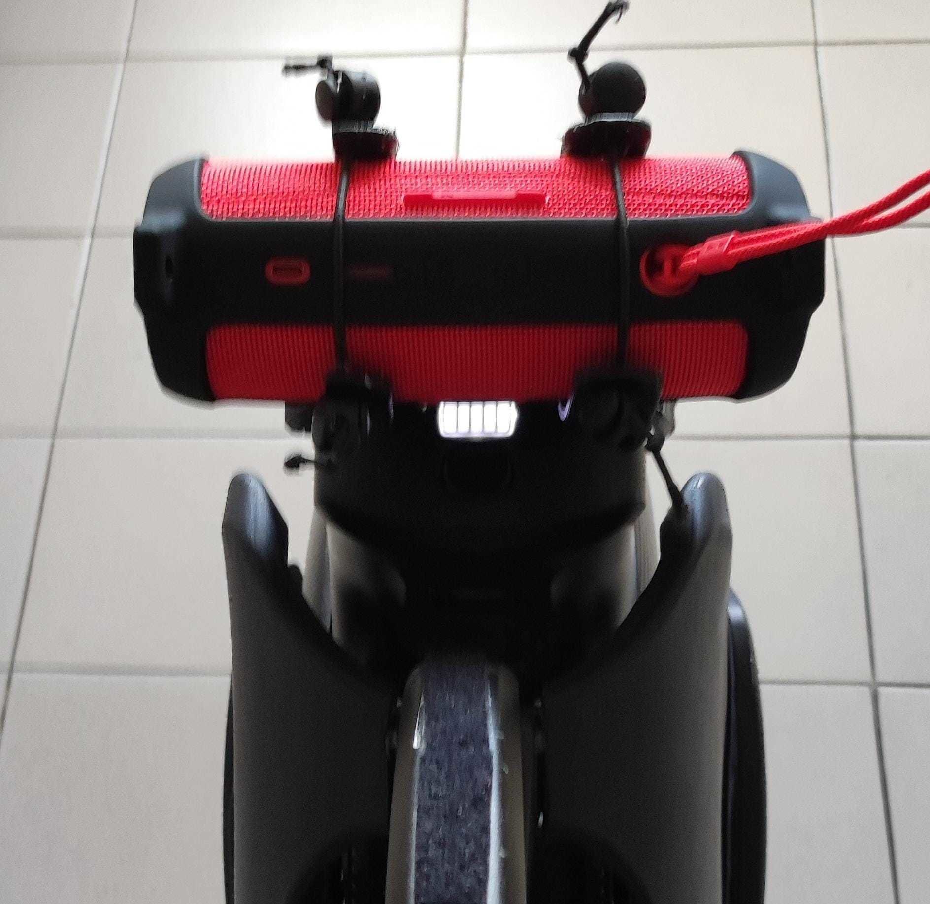 EUC Inmotion V11 accessory for JBL FLIP 5 loudspeaker  3D print model_4