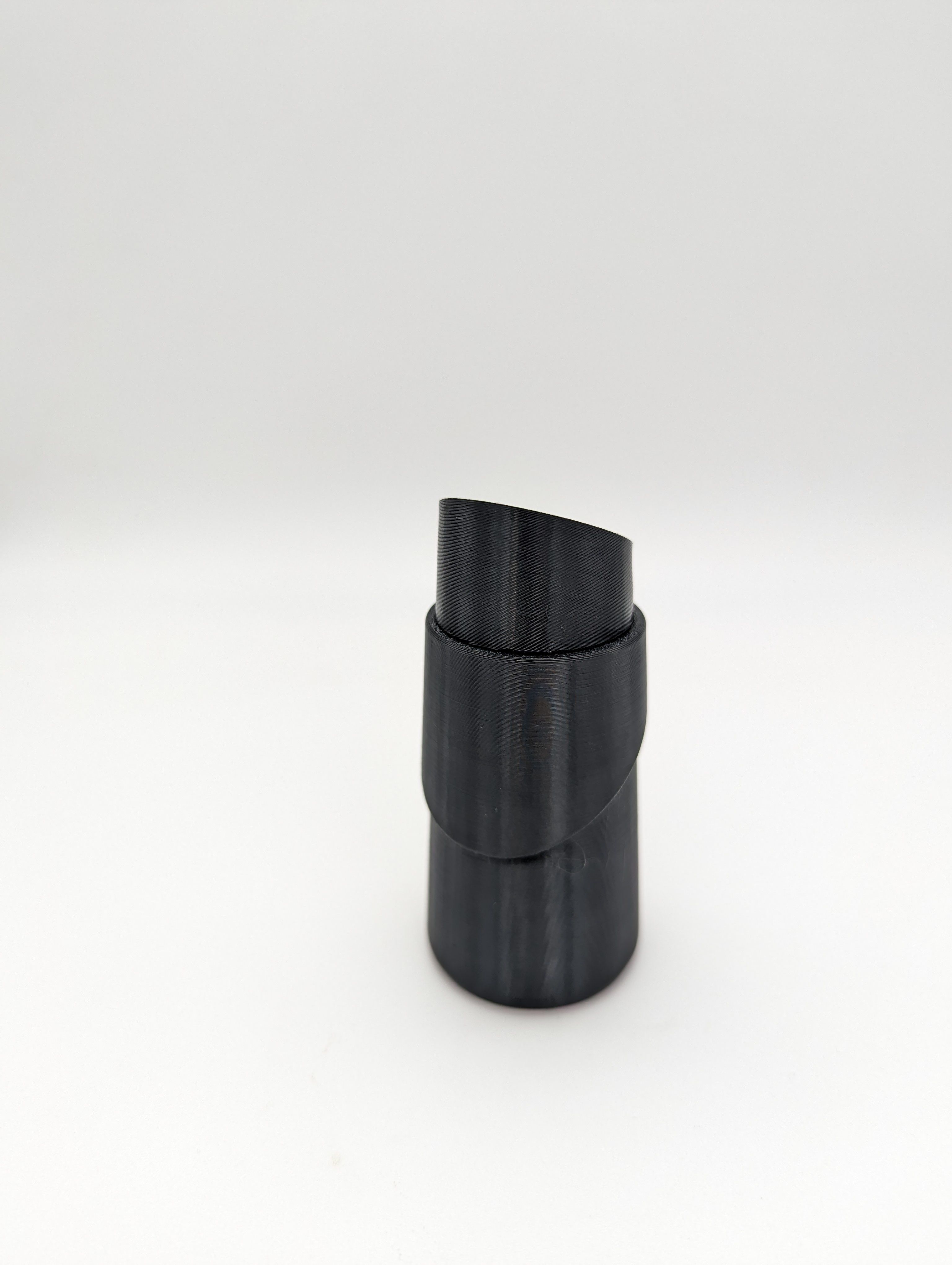 Modern Design Salt and Pepper Shaker 3D print model_19